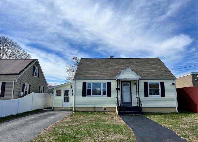 Property at 97 Courtney Ave, Pawtucket, RI 02861, 4 beds, 1 bath