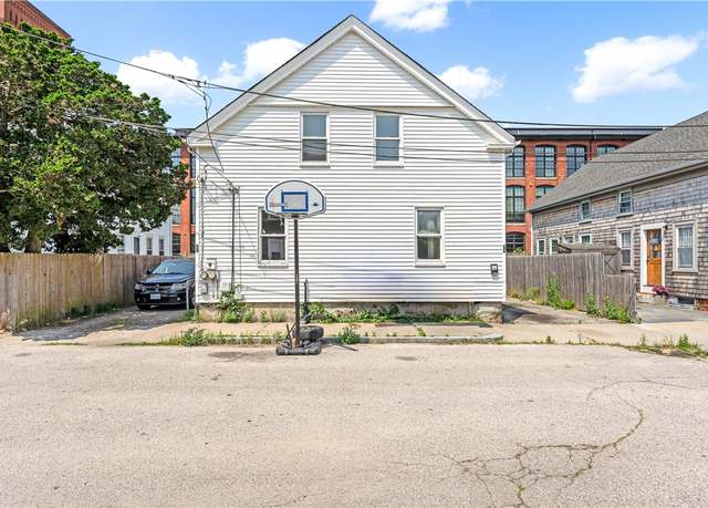 Property at 21 Davis St, Warren, RI 02885, 8 beds, 2 baths