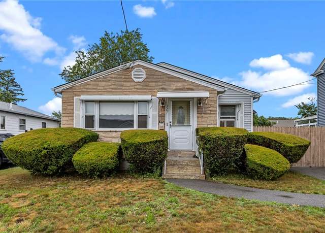 Property at 321 Beckwith St, Cranston, RI 02910, 3 beds, 1 bath