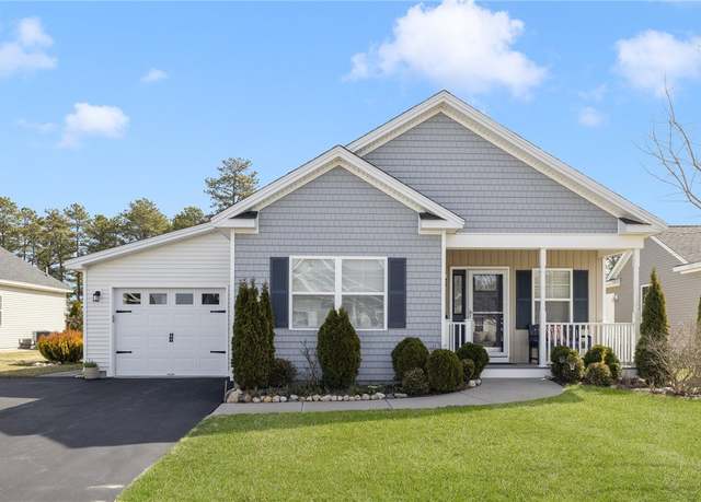 Property at 129 Chickadee Ln, South Kingstown, RI 02879, 2 beds, 2 baths