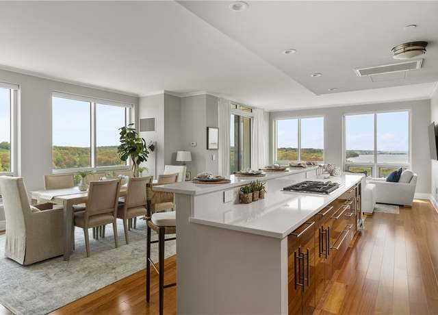 Property at 1 Tower Dr #1002, Portsmouth, RI 02871, 2 beds, 3 baths