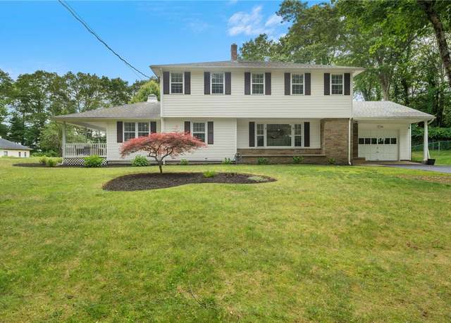 Property at 15 Bestwick Trl, Coventry, RI 02816, 4 beds, 3 baths