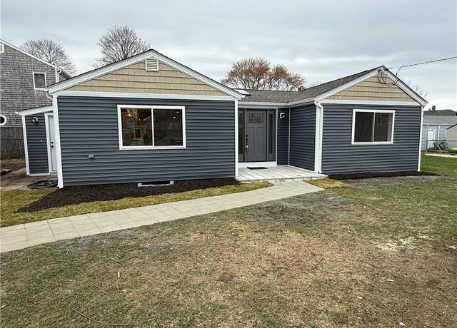 Property at 113 Cedar Ave, Portsmouth, RI 02871, 2 beds, 2 baths