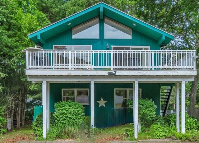 Property at 146 Balsam Rd, South Kingstown, RI 02879, 2 beds, 2 baths