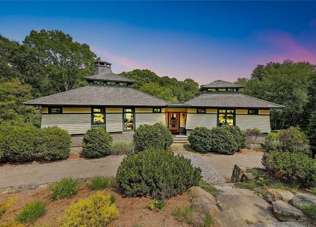 Property at 13 No Bottom Rdg, Westerly, RI 02891, 3 beds, 2.5 baths
