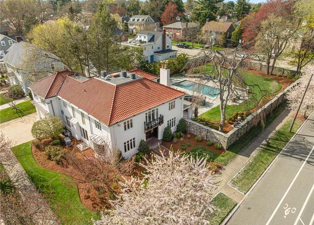 Property at 470 Blackstone Blvd, Providence, RI 02906, 6 beds, 4.5 baths