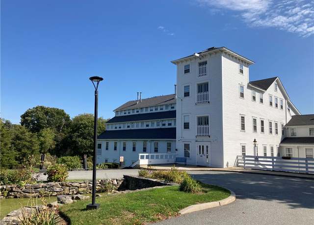 Property at 40 Web Ave #9, North Kingstown, RI 02852, 2 beds, 2 baths