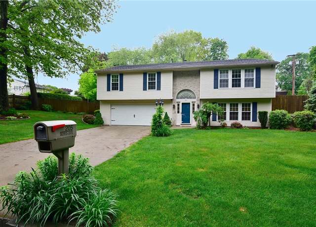 Property at 205 Boyd Ave, East Providence, RI 02914, 3 beds, 2 baths