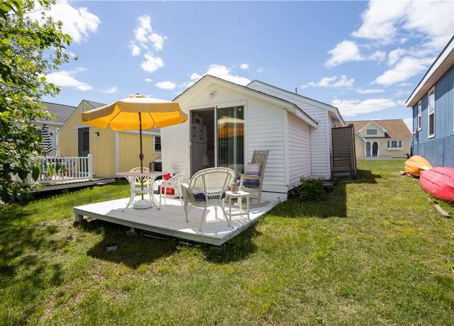 Property at 64 #61 Burnside Ave, Narragansett, RI 02882, 1 bed, 1 bath