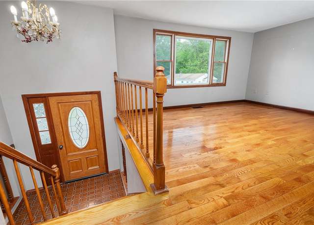 Property at 21 Diana Ave, Smithfield, RI 02917, 3 beds, 3 baths