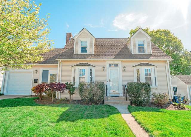 Property at 104 Fairfield Rd, Cranston, RI 02910, 2 beds, 2 baths