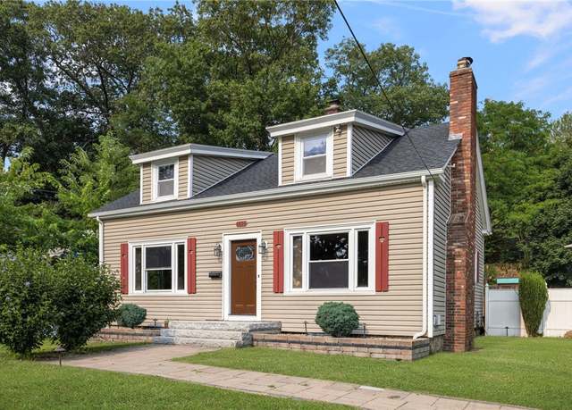 Property at 310 Talcott St, Woonsocket, RI 02895, 3 beds, 2 baths