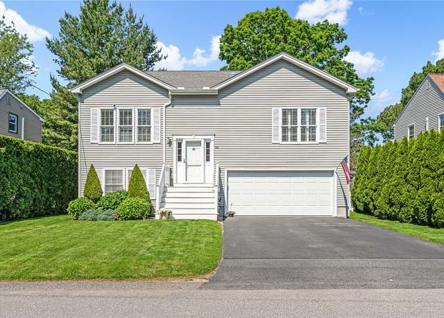 Property at 86 Inkberry Trl, Narragansett, RI 02882, 3 beds, 3 baths