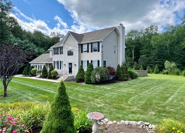 Property at 35 East Lantern Rd, Smithfield, RI 02917, 5 beds, 3.5 baths