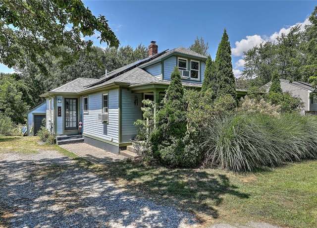 Property at 264 Sowams Rd, Barrington, RI 02806, 2 beds, 2 baths