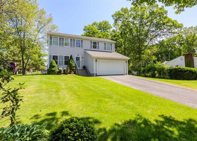 Property at 46 Lincoln Dr, Johnston, RI 02919, 3 beds, 2.5 baths