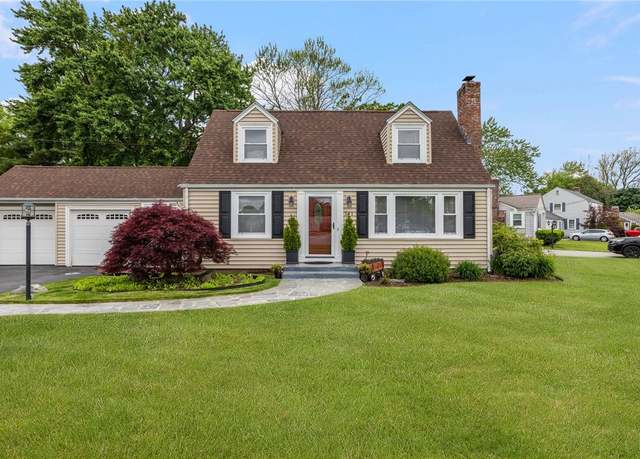Property at 141 Plantation Dr, Cranston, RI 02920, 3 beds, 2 baths