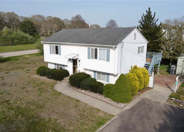 Property at 22 Sandy Ln, Westerly, RI 02891, 2 beds, 2 baths