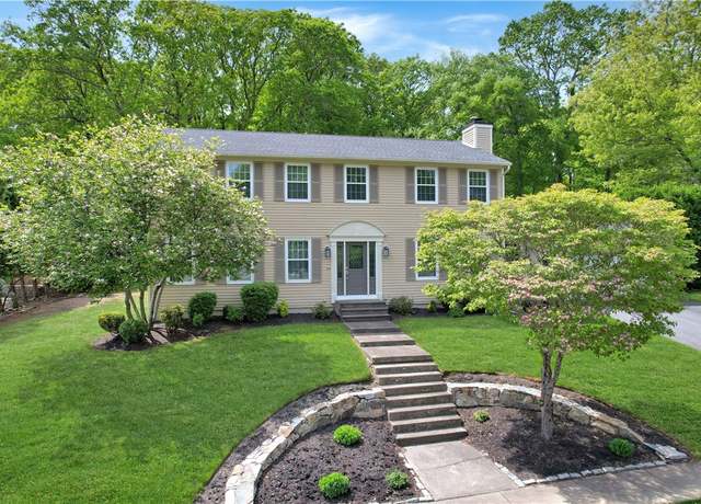 Property at 309 Blue Ridge Rd, Warwick, RI 02886, 4 beds, 3.5 baths