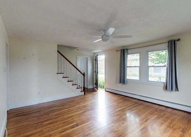 Property at 167 3rd St, Newport, RI 02840, 2 beds, 3 baths