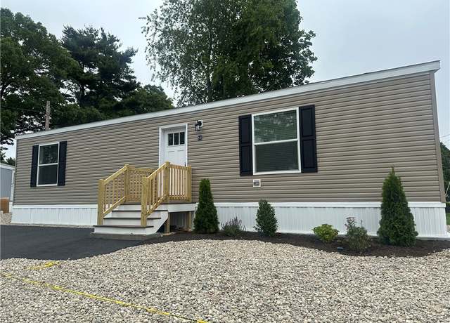 Property at 1346 D-11 Newport Ave, Attleboro, MA 02703, 2 beds, 1 bath
