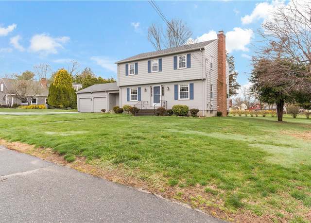 Property at 5 Echo Farm Dr, Bristol, RI 02809, 4 beds, 1.5 baths