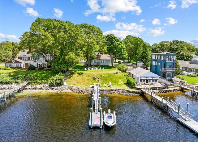 Property at 39 Sunset Dr, Barrington, RI 02806, 2 beds, 1 bath