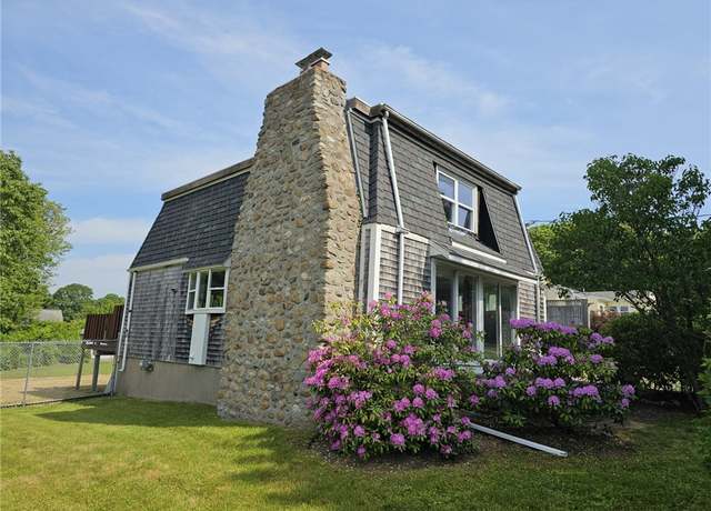 Property at 30 Bayfield Dr, South Kingstown, RI 02879, 3 beds, 2 baths