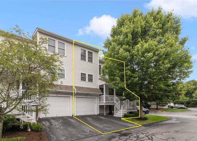 Property at 88 Red Brook Ln #88, West Warwick, RI 02893, 3 beds, 2.5 baths