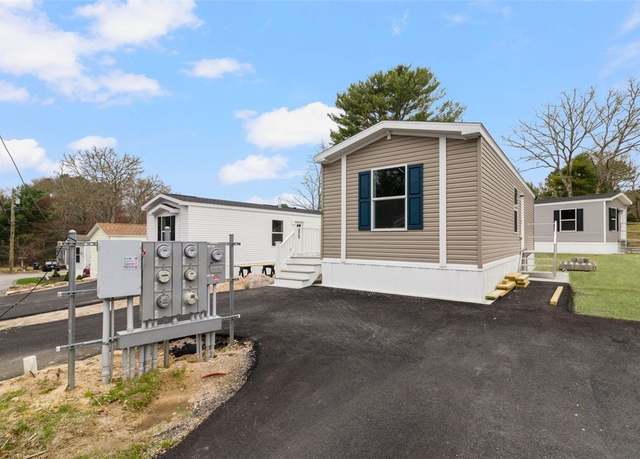 Property at 27 Foxtrot Dr, Charlestown, RI 02813, 1 bed, 1 bath