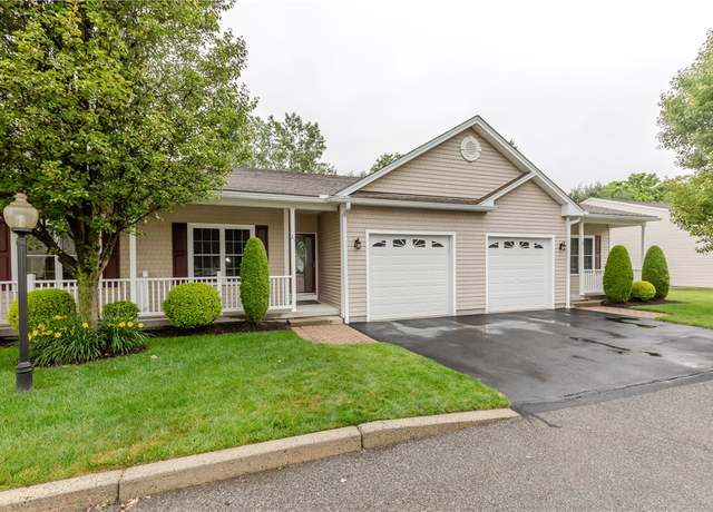 Property at 1285 Hartford Ave #25, Johnston, RI 02919, 2 beds, 2 baths