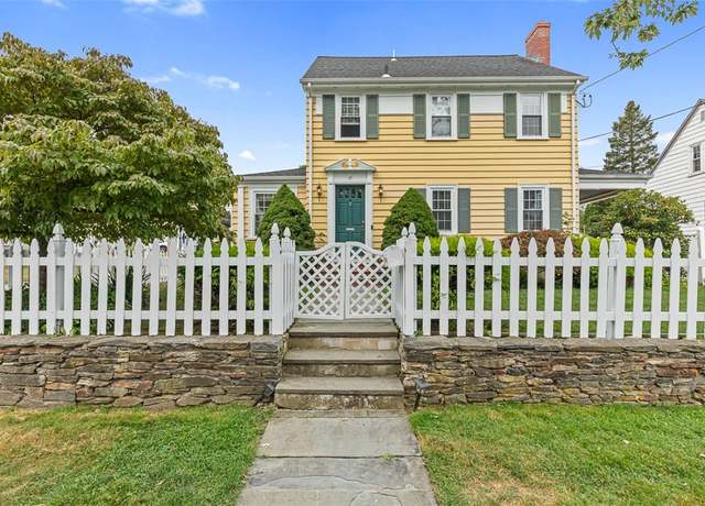 Property at 34 Burnett St, Johnston, RI 02919, 3 beds, 2.5 baths