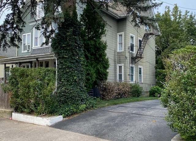 Property at 635 Park Ave, Woonsocket, RI 02895, 8 beds, 4 baths