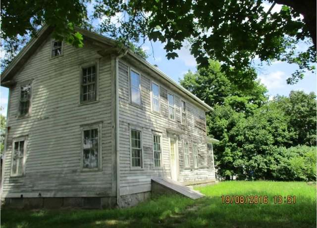 Property at 9 Jurczyk Ct, Coventry, RI 02816, 4 beds, 1 bath