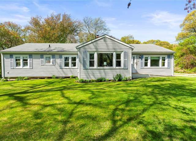 Property at 304 Post Rd, Westerly, RI 02891, 4 beds, 2.5 baths