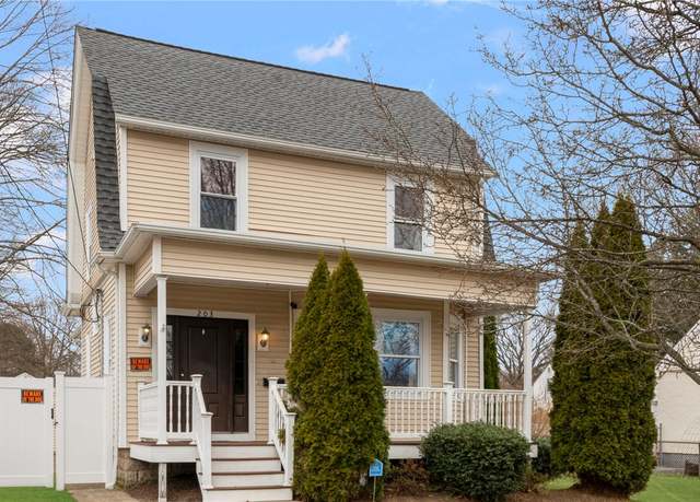 Property at 203 Holmes Rd, Warwick, RI 02888, 3 beds, 2 baths