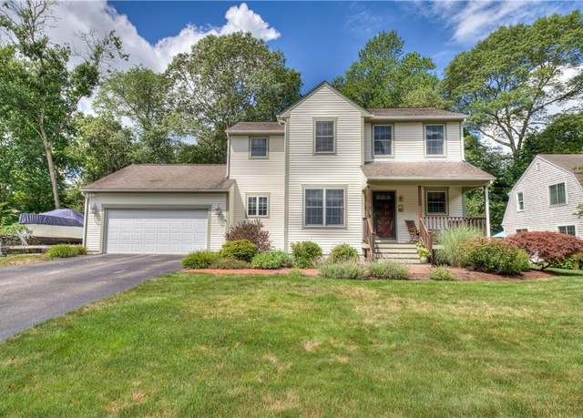 Property at 103 Brown's Farm Dr, Kingston, RI 02881, 3 beds, 2.5 baths