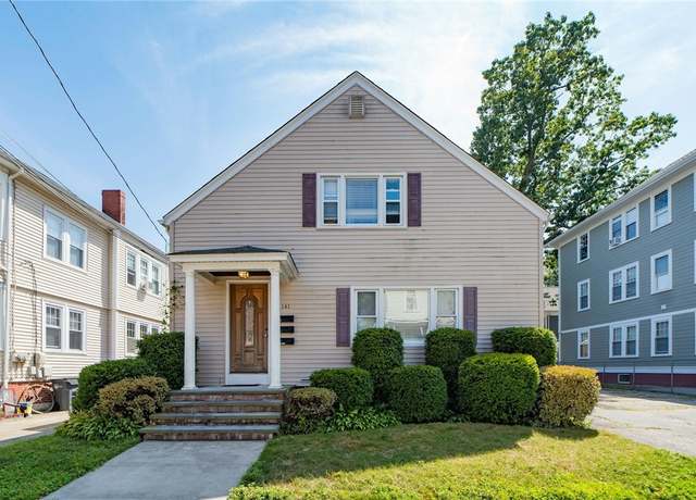 Property at 141 Fourth St, Providence, RI 02906, 7 beds, 3.5 baths