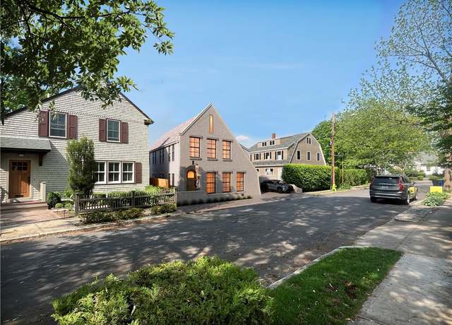 Property at 16 Morrison St, Providence, RI 02906, 4 beds, 3.5 baths