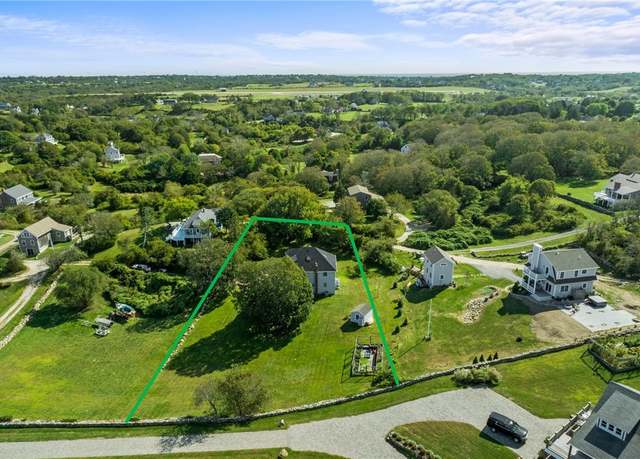 Property at 1194 Center Rd, Block Island, RI 02807, 4 beds, 3.5 baths