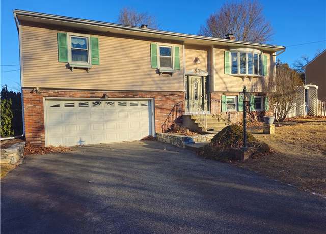 Property at 2 Betsy Williams Ct, Johnston, RI 02919, 3 beds, 2.5 baths