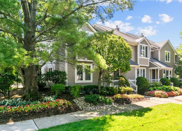Property at 189 Laurel Ave #189, Providence, RI 02906, 3 beds, 3.5 baths