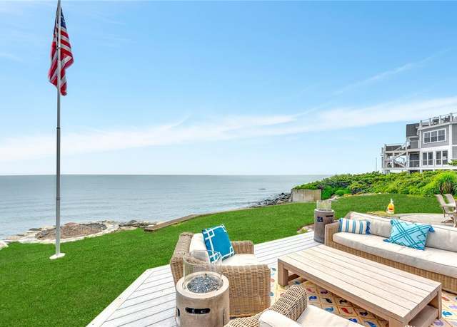 Property at 10 Calef Ave, Narragansett, RI 02882, 2 beds, 1.5 baths