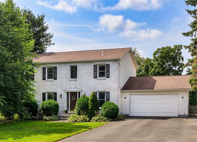 Property at 5 Olivia Ct, Johnston, RI 02919, 4 beds, 3 baths