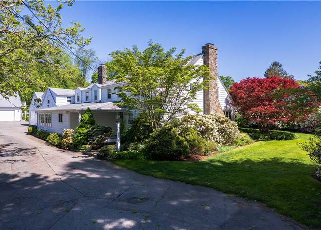 Property at 2 Cherry Ln, Bristol, RI 02809, 5 beds, 3.5 baths