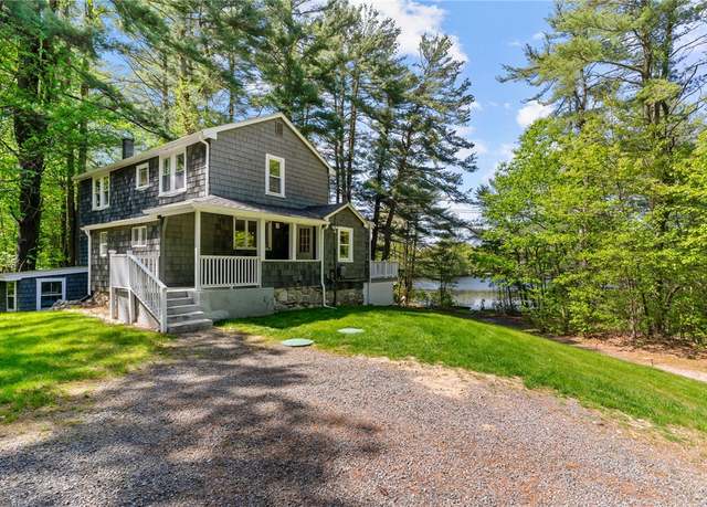 Property at 31 Brookside Dr, North Smithfield, RI 02896, 2 beds, 1.5 baths