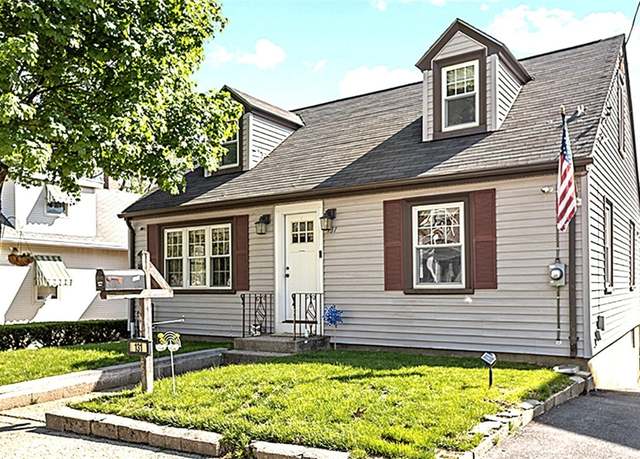 Property at 131 Andrews St, Woonsocket, RI 02895, 3 beds, 1.5 baths