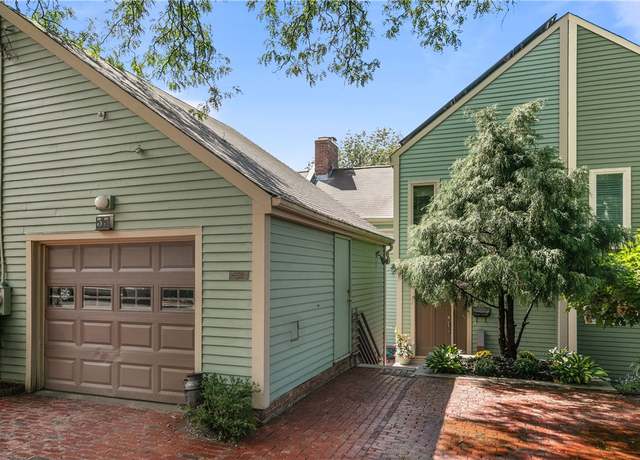 Property at 33 Pratt St, Providence, RI 02906, 2 beds, 2.5 baths