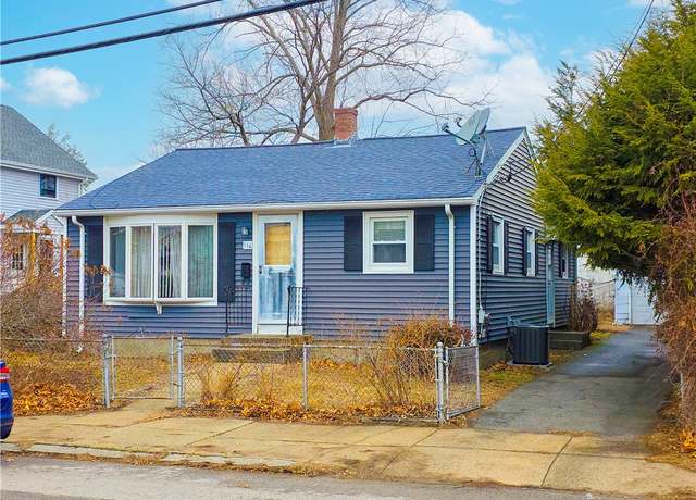Property at 116 Darlingdale Ave, Pawtucket, RI 02861, 3 beds, 1 bath