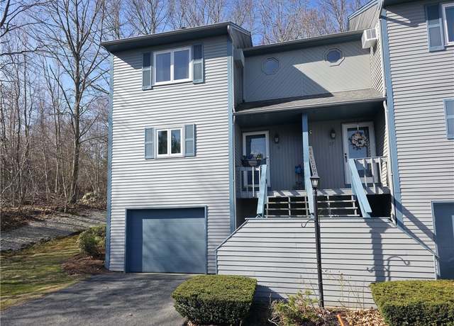 Property at 31 Primrose Ln Unit D, North Providence, RI 02904, 2 beds, 1.5 baths